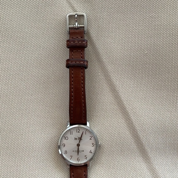 Genuine COACH Women’s Watch with genuine leather band! main image 6